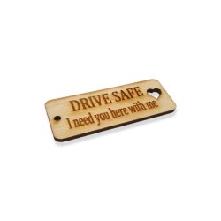 Ξύλινο ταμπελάκι μπρελόκ drive safe καρδούλα