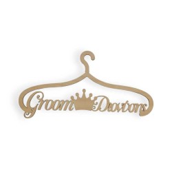 Ξύλινη κρεμάστρα Groom - Name Ξύλινη κρεμάστρα Groom - Name